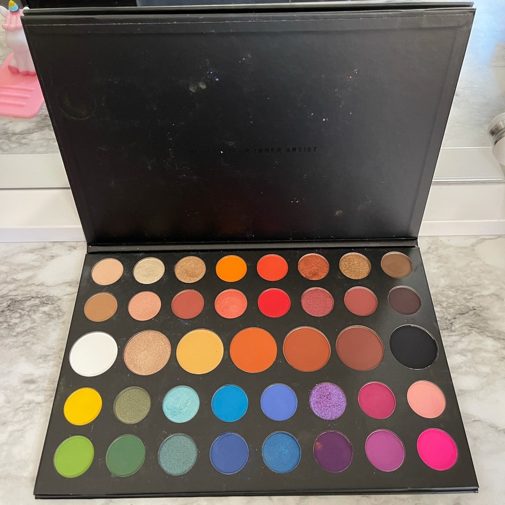 Morphe x James Charles Pallet